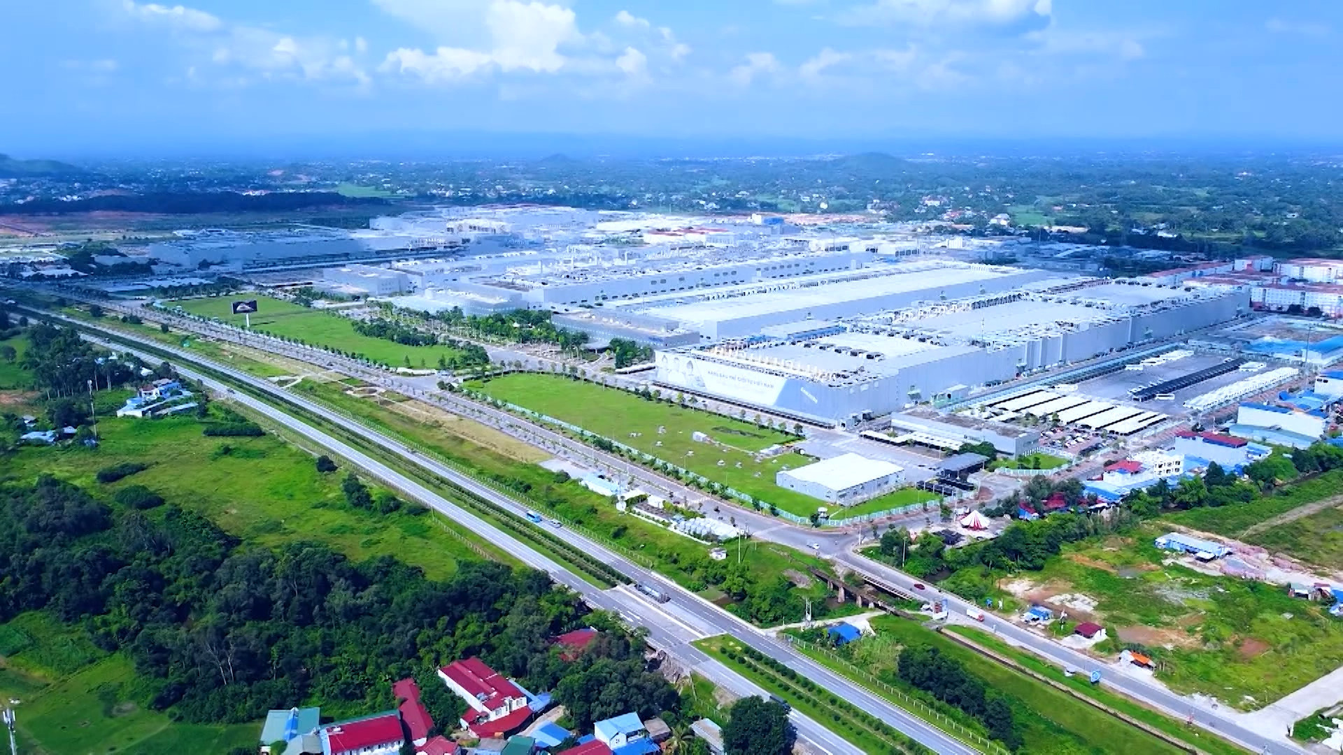三星电子越南太原有限公司 (SEVT)是三星全球最大的智能手机工厂