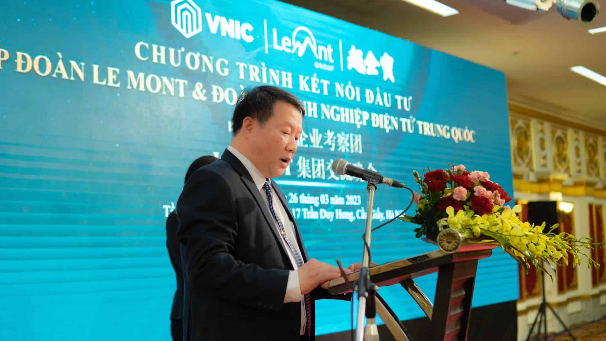 Le Mont kết nối đầu tư với doanh nghiệp điện tử Trung Quốc